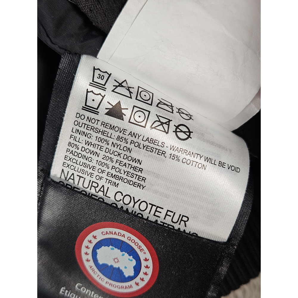 Canada Goose Kids Grizzly Bomber Jacket Removable Fur-trimmed Hood and Reflectiv - Picture 9 of 10